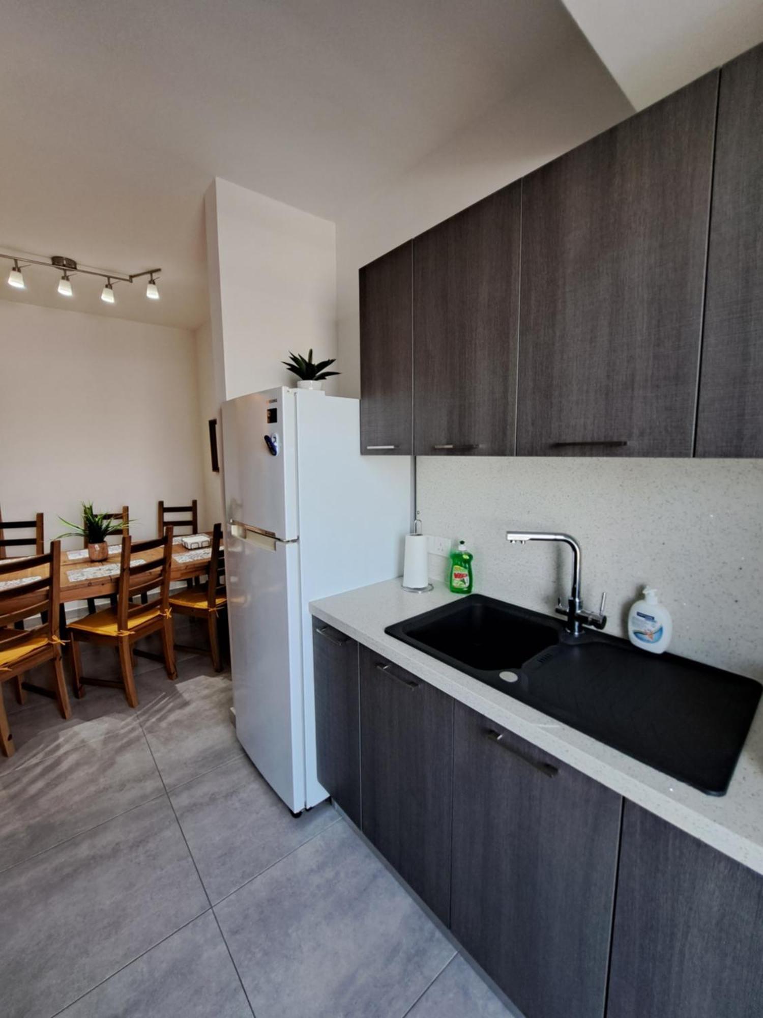 Albert'S Apartment St Lazarus 402 B - First Floor Λάρνακα Εξωτερικό φωτογραφία