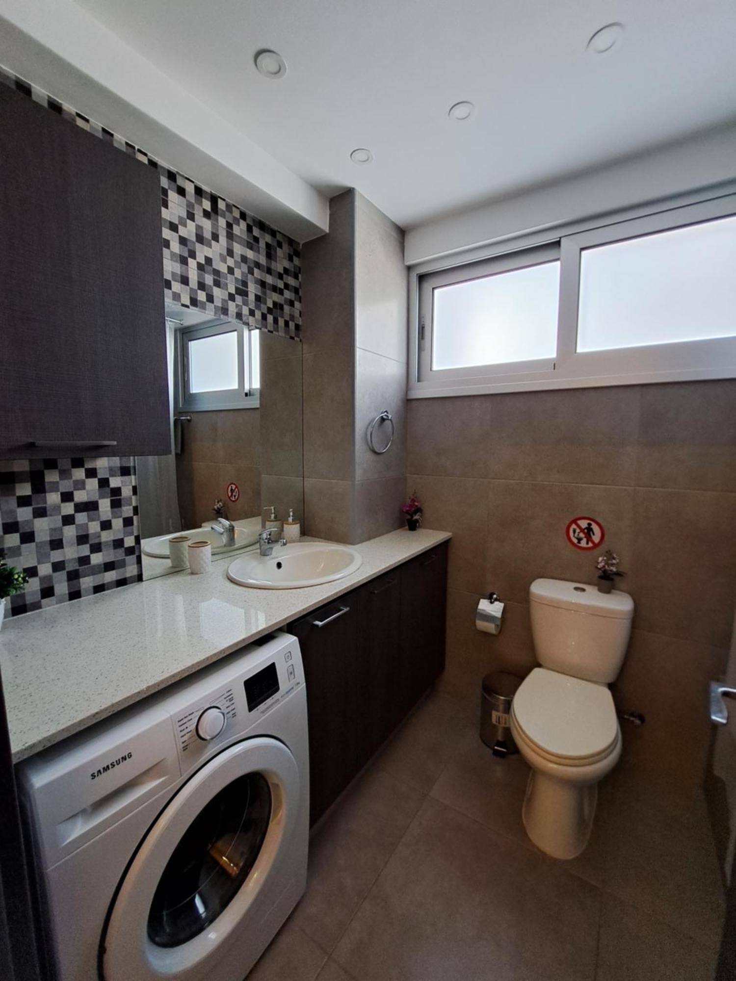 Albert'S Apartment St Lazarus 402 B - First Floor Λάρνακα Εξωτερικό φωτογραφία