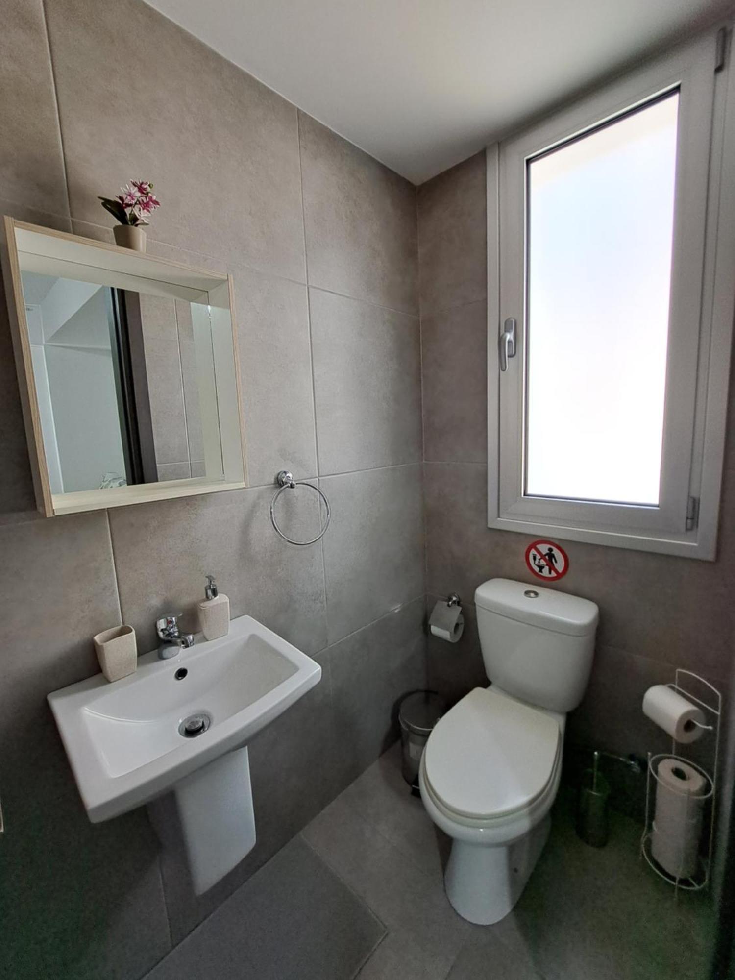 Albert'S Apartment St Lazarus 402 B - First Floor Λάρνακα Εξωτερικό φωτογραφία